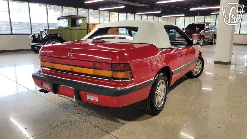 1993 Chrysler LeBaron 33