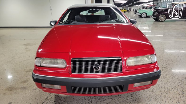 1993 Chrysler LeBaron 4