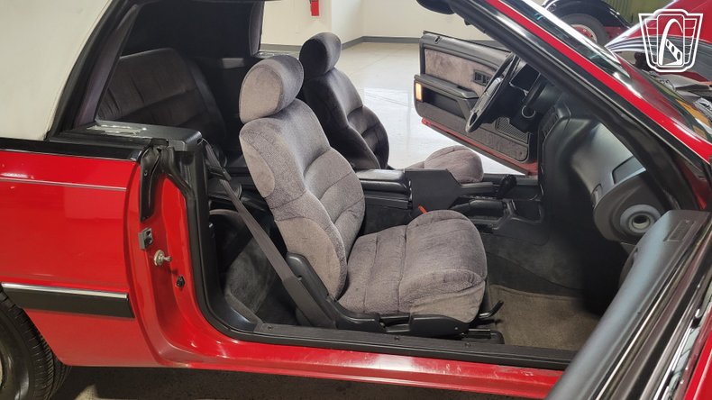 1993 Chrysler LeBaron 85