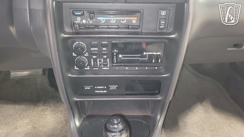 1993 Chrysler LeBaron 13
