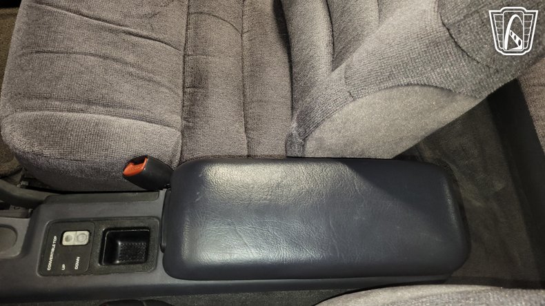 1993 Chrysler LeBaron 111
