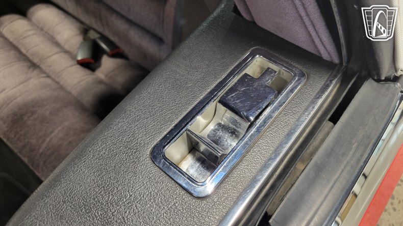1993 Chrysler LeBaron 119