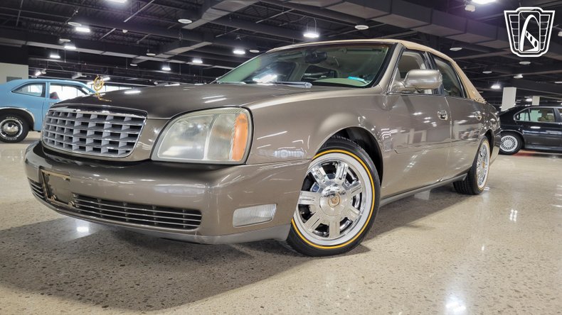 2003 Cadillac DeVille 19