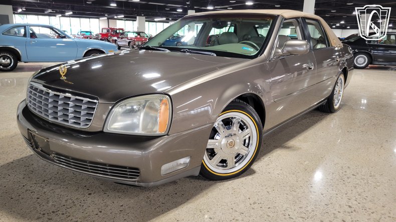 2003 Cadillac DeVille 20