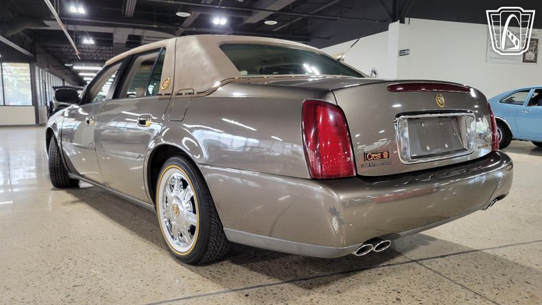 2003 Cadillac DeVille 27