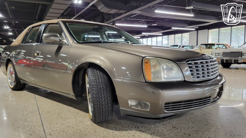 2003 Cadillac DeVille 41