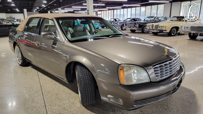 2003 Cadillac DeVille 42