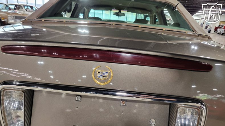 2003 Cadillac DeVille 56