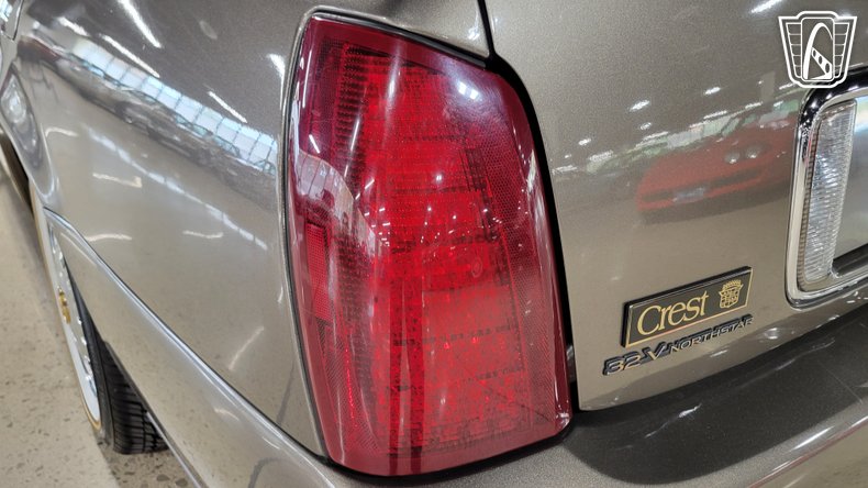 2003 Cadillac DeVille 54
