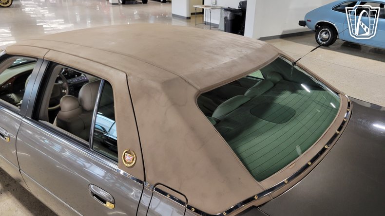 2003 Cadillac DeVille 69