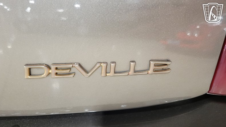 2003 Cadillac DeVille 73