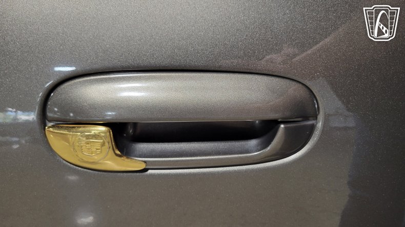 2003 Cadillac DeVille 76
