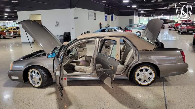 2003 Cadillac DeVille 87