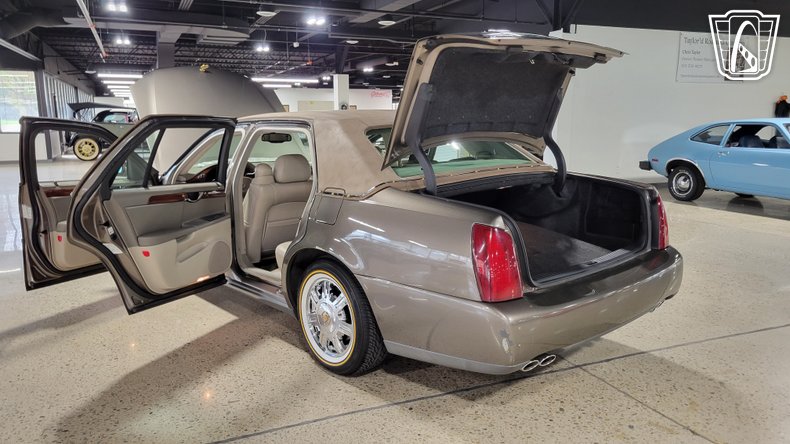 2003 Cadillac DeVille 89