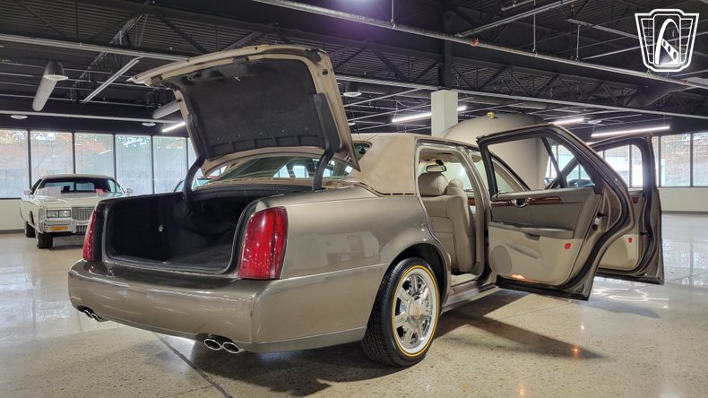 2003 Cadillac DeVille 94