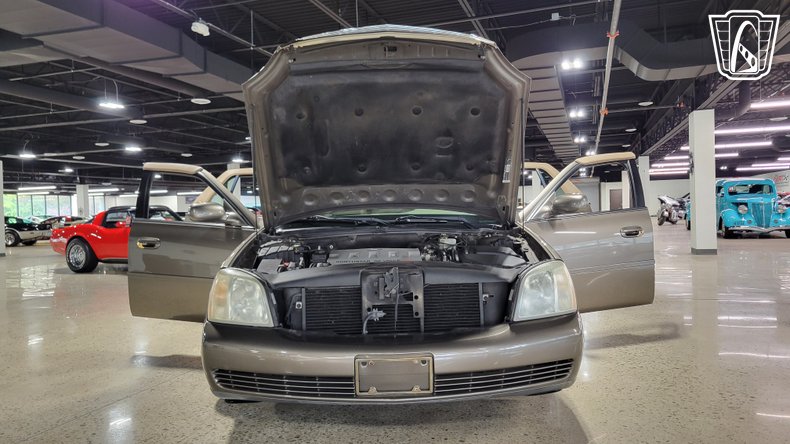 2003 Cadillac DeVille 103