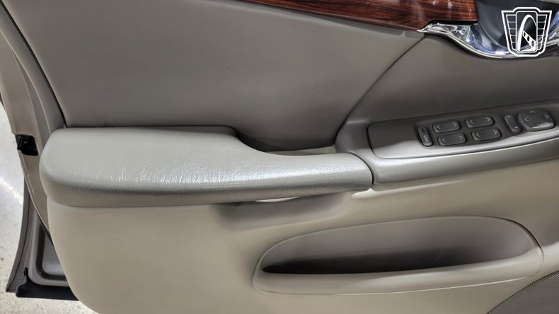 2003 Cadillac DeVille 122