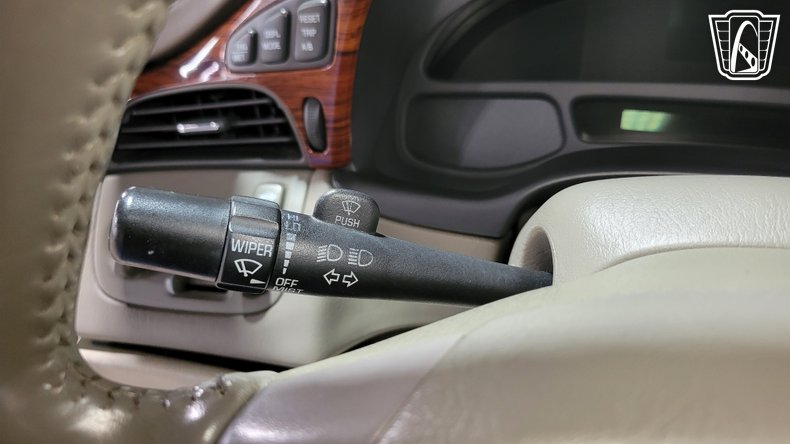 2003 Cadillac DeVille 127