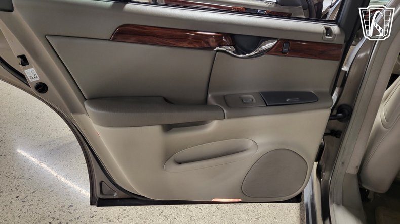 2003 Cadillac DeVille 141