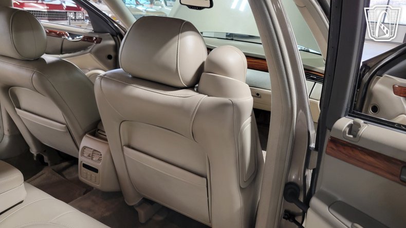 2003 Cadillac DeVille 161