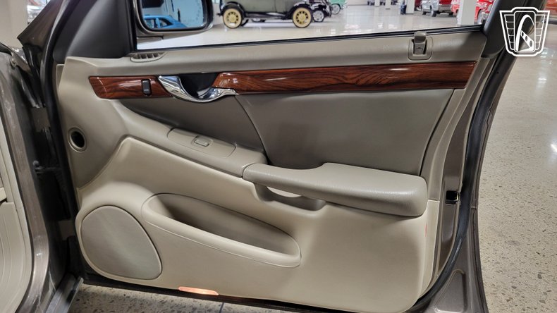 2003 Cadillac DeVille 165