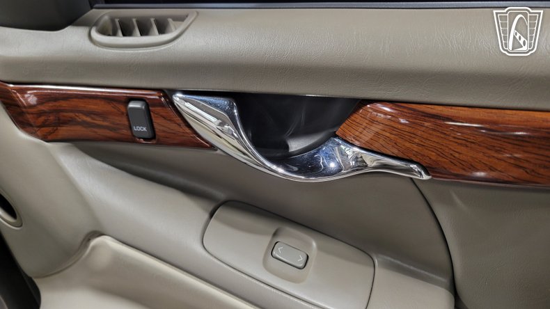 2003 Cadillac DeVille 167