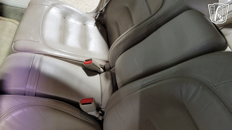 2003 Cadillac DeVille 185