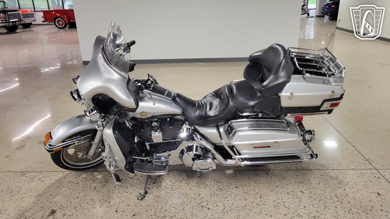 2003 Harley Davidson FLHTCUI 2
