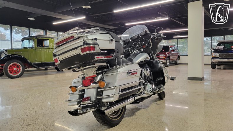 2003 Harley Davidson FLHTCUI 22