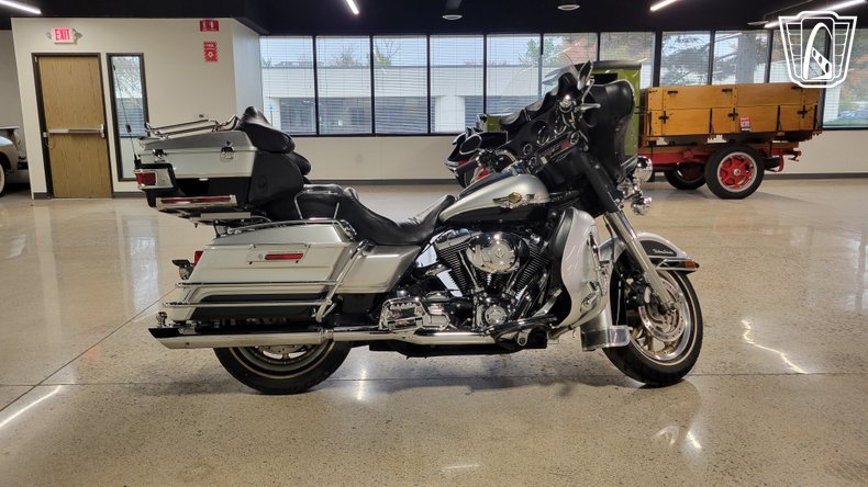 2003 Harley Davidson FLHTCUI 26