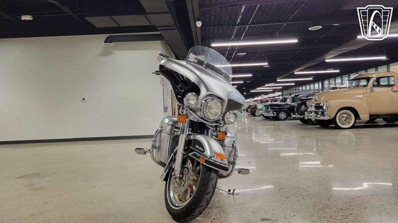 2003 Harley Davidson FLHTCUI 3
