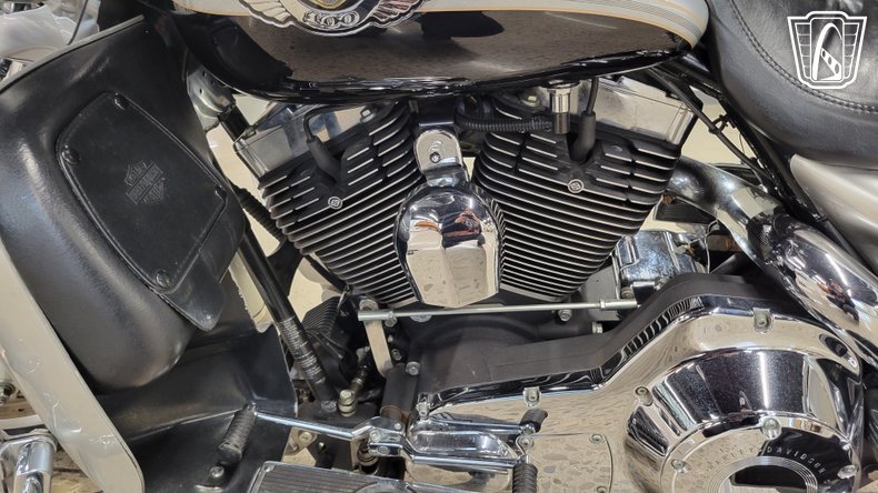 2003 Harley Davidson FLHTCUI 4