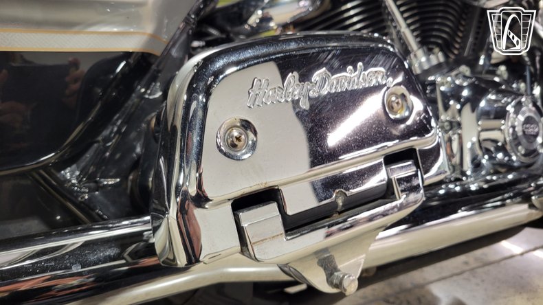 2003 Harley Davidson FLHTCUI 52