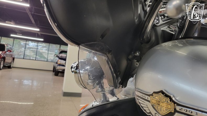 2003 Harley Davidson FLHTCUI 128