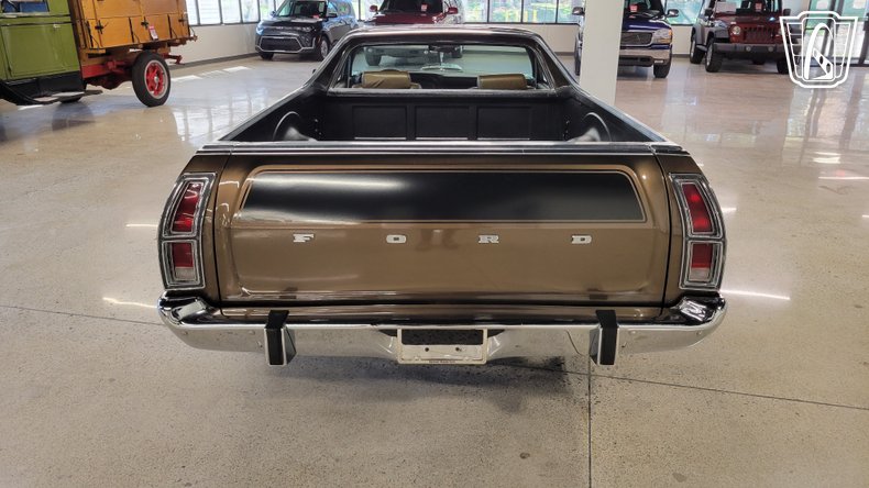 1977 Ford Ranchero 3