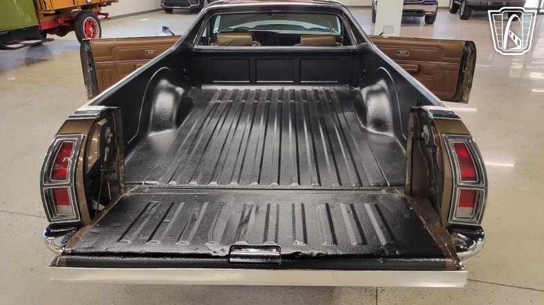 1977 Ford Ranchero 16