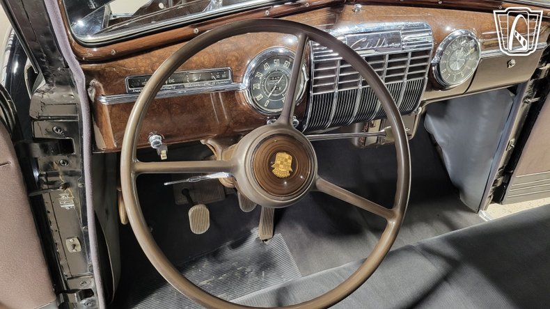 1941 Cadillac Series 62 13
