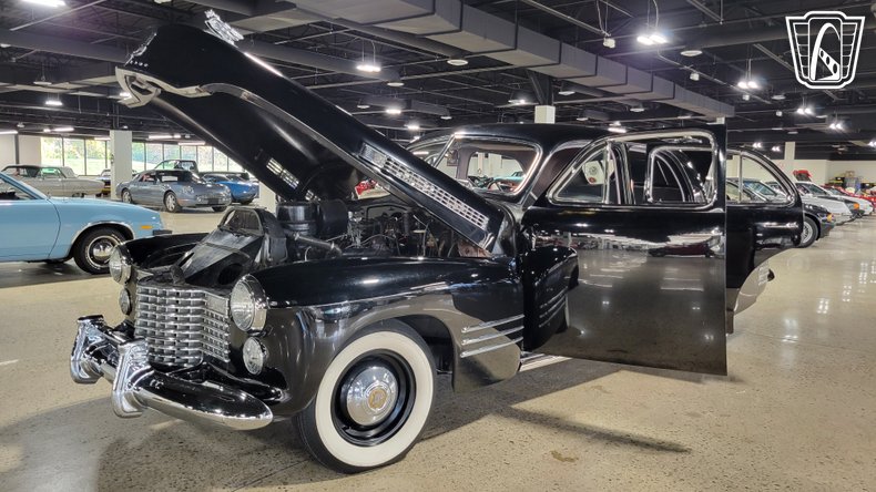 1941 Cadillac Series 62 16