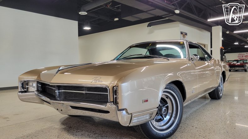 1967 Buick Riviera 19