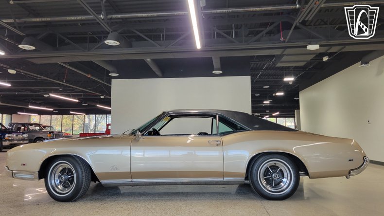 1967 Buick Riviera 22