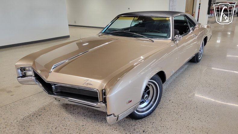 1967 Buick Riviera 21