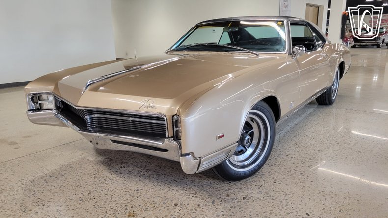 1967 Buick Riviera 20