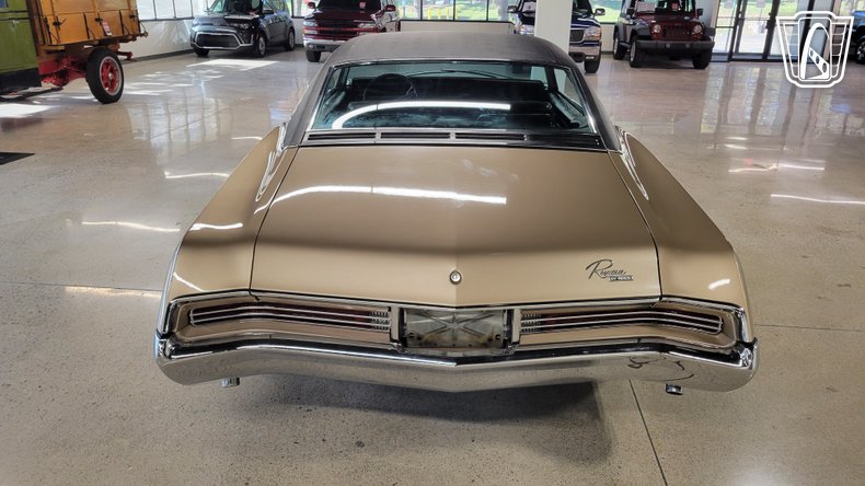1967 Buick Riviera 28