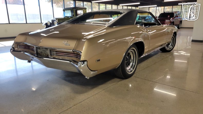 1967 Buick Riviera 30