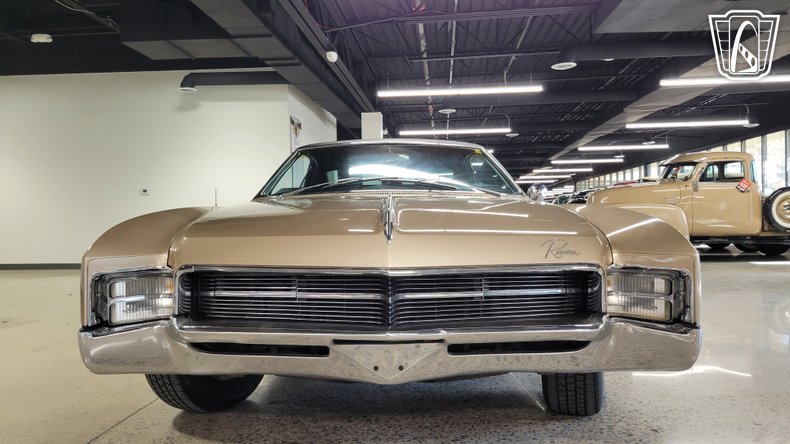 1967 Buick Riviera 38