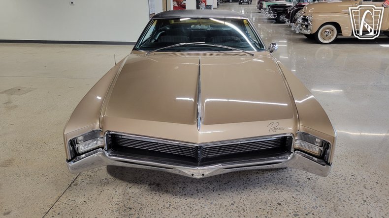 1967 Buick Riviera 39