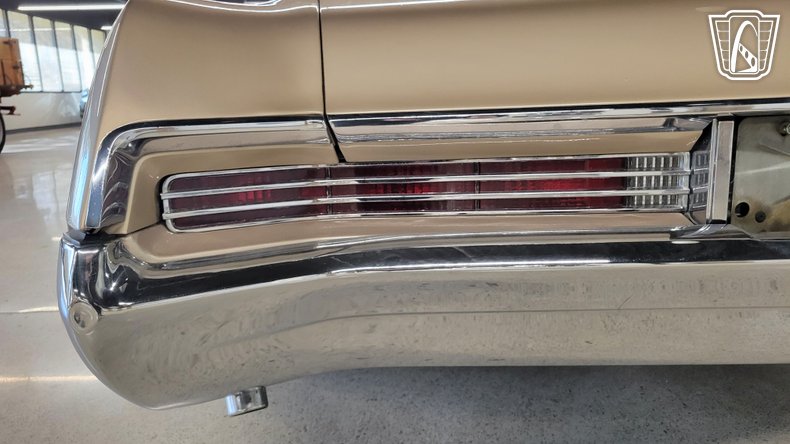 1967 Buick Riviera 57