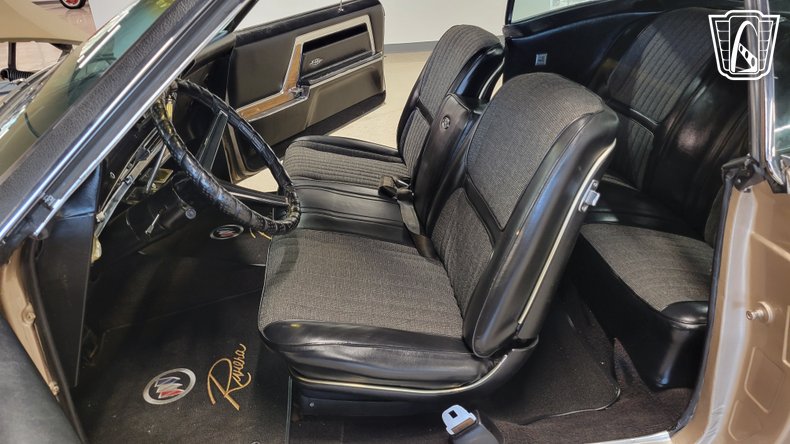 1967 Buick Riviera 16