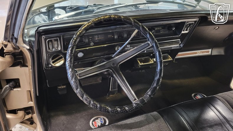1967 Buick Riviera 15