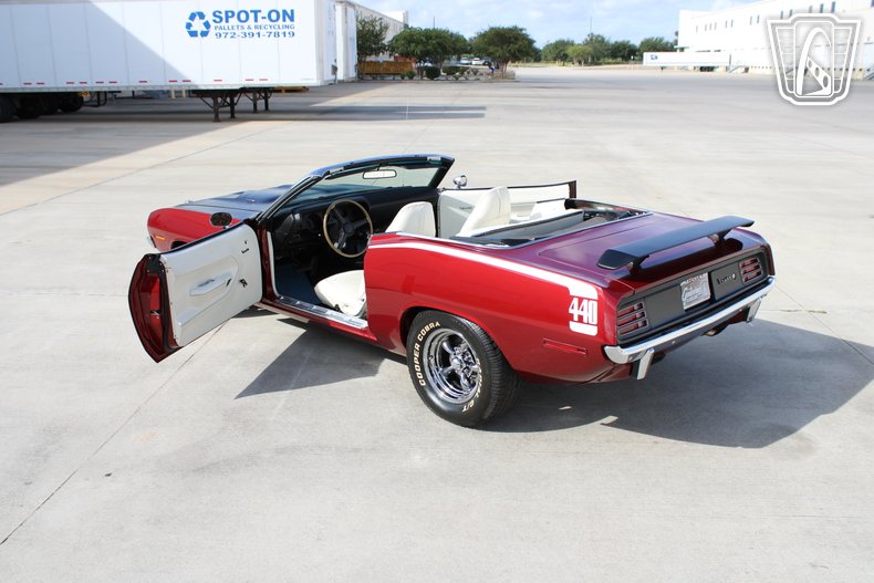 1970 Plymouth Cuda 23
